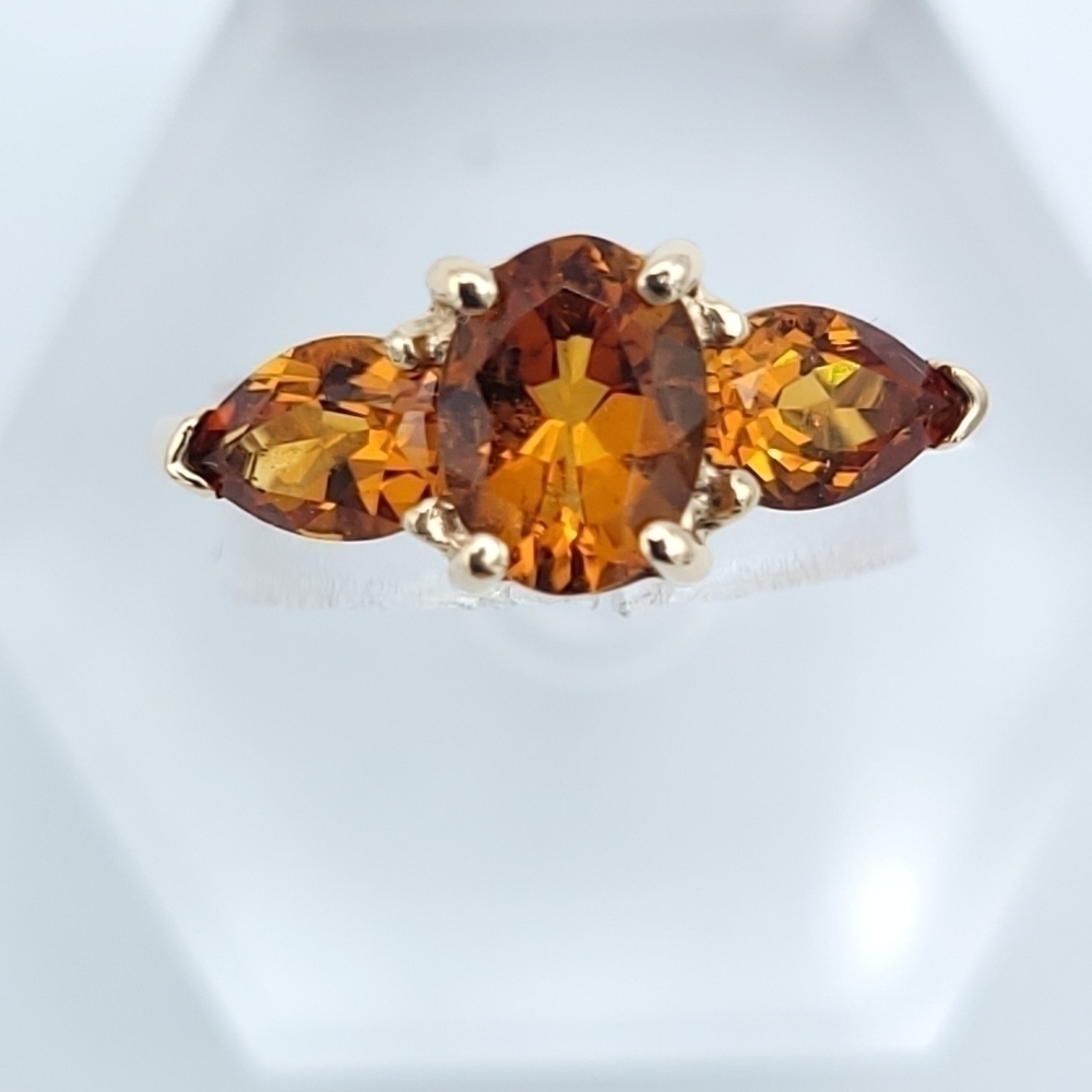 10k Citrine 3 Stone Ring — image 8 of 8